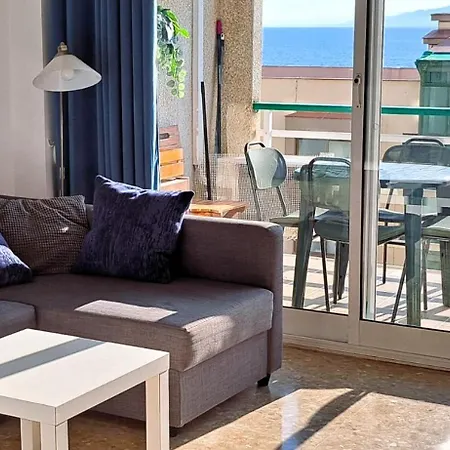 Apartment Paradis, Stunning Sea View & Close Center Salou